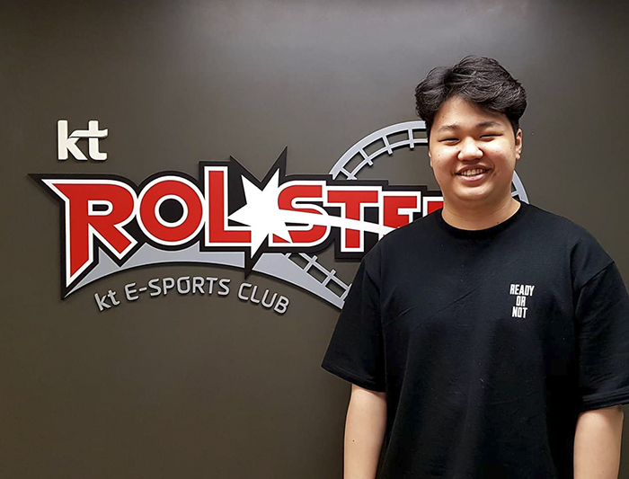 KT轻取V5，Uzi完成史诗逆转强强对话半决赛，引爆全场热议