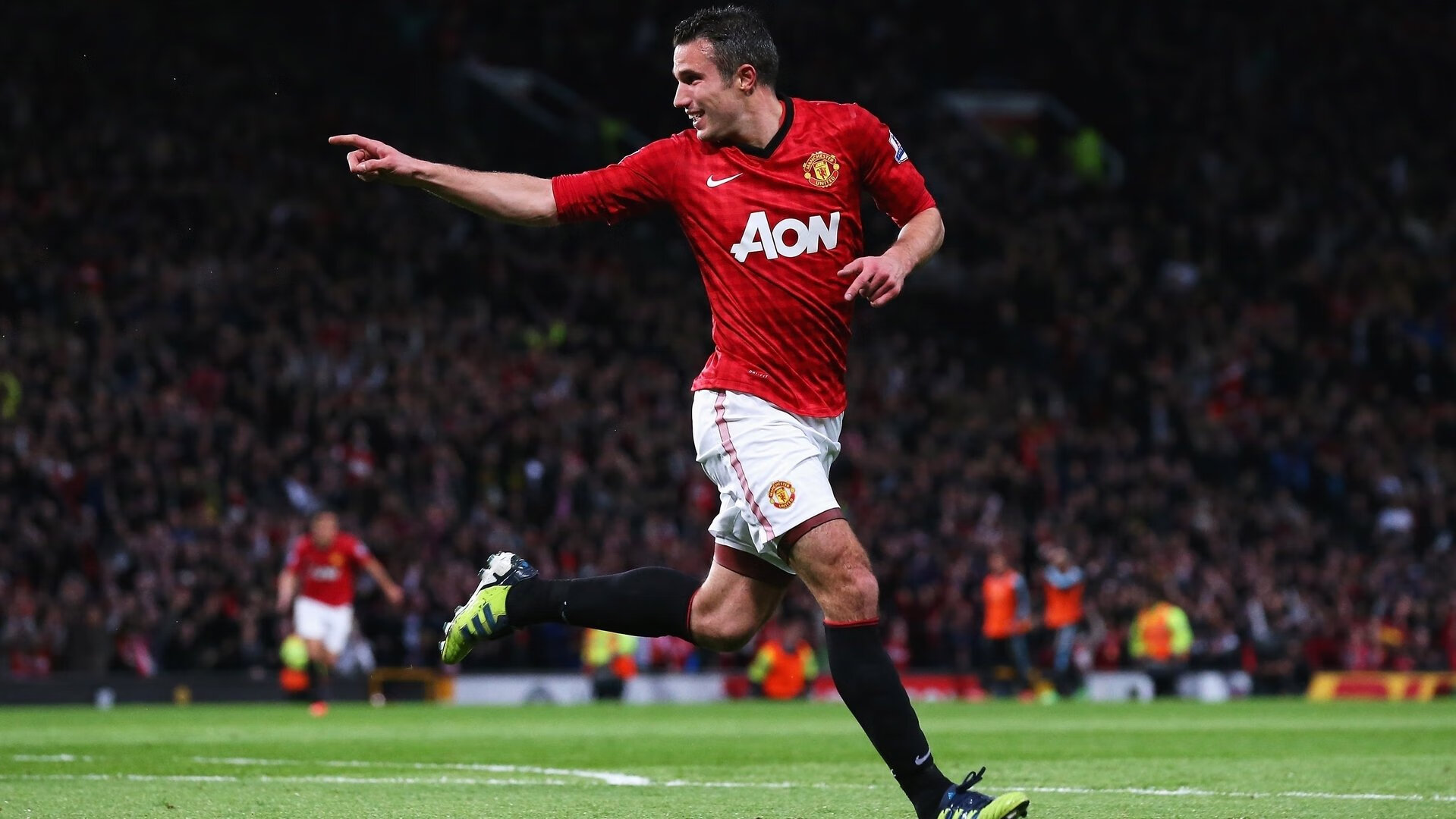 他扛起上海队的不是骄傲，是异乡人的求生欲