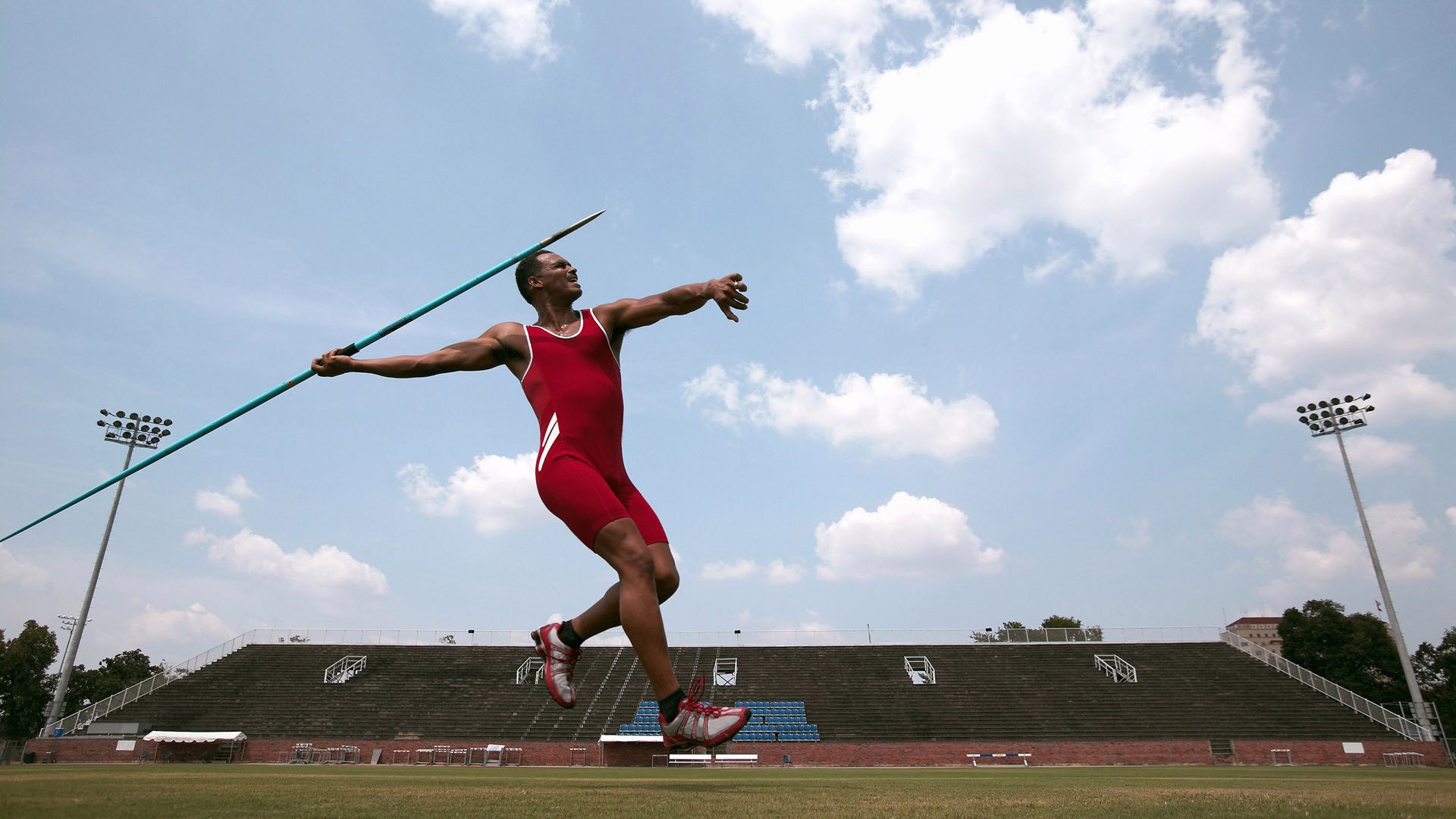 热火制造21分惨案！西亚卡姆32+11彻底打穿魔术防线